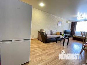 Студия квартира, посуточно, 35м2, 7/10 этаж