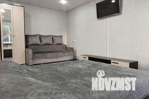 1-к квартира, посуточно, 38м2, 3/7 этаж