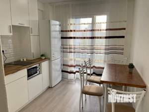 1-к квартира, посуточно, 40м2, 6/18 этаж