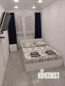 1-к квартира, посуточно, 35м2, 6/16 этаж