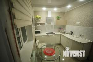 1-к квартира, посуточно, 37м2, 13/16 этаж