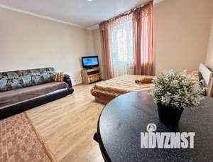 1-к квартира, посуточно, 36м2, 1/1 этаж