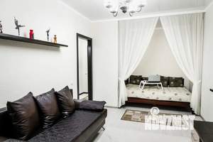 Студия квартира, посуточно, 40м2, 12/12 этаж