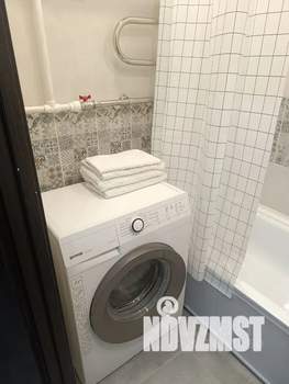 1-к квартира, посуточно, 40м2, 8/10 этаж