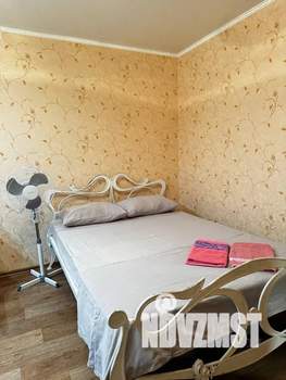 1-к квартира, посуточно, 65м2, 6/6 этаж