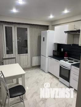 1-к квартира, посуточно, 33м2, 6/18 этаж