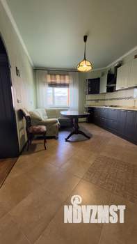 3-к квартира, на длительный срок, 100м2, 10/10 этаж