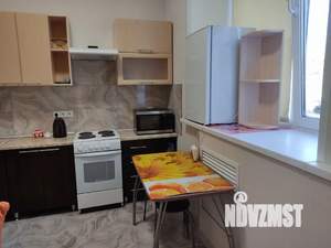 1-к квартира, посуточно, 36м2, 1/3 этаж