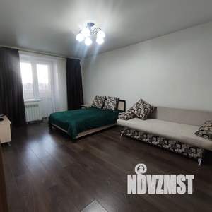 1-к квартира, посуточно, 45м2, 3/8 этаж