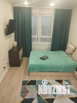 1-к квартира, посуточно, 35м2, 5/18 этаж