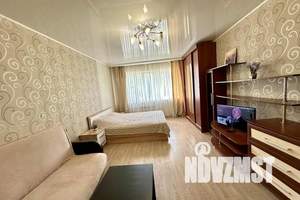 1-к квартира, посуточно, 35м2, 1/10 этаж