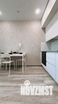 1-к квартира, посуточно, 37м2, 4/13 этаж