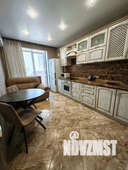 1-к квартира, посуточно, 40м2, 18/18 этаж