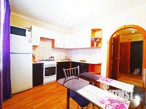 1-к квартира, посуточно, 40м2, 4/10 этаж