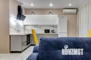 1-к квартира, посуточно, 54м2, 1/1 этаж