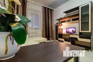 1-к квартира, посуточно, 42м2, 9/16 этаж