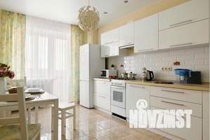 1-к квартира, посуточно, 39м2, 7/10 этаж