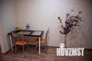 1-к квартира, посуточно, 35м2, 7/10 этаж