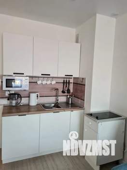 Студия квартира, посуточно, 32м2, 17/17 этаж