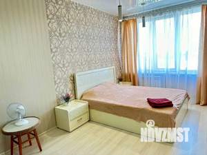 1-к квартира, посуточно, 40м2, 10/18 этаж