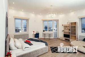 1-к квартира, посуточно, 56м2, 6/6 этаж