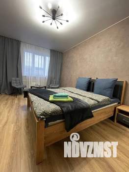1-к квартира, посуточно, 39м2, 4/10 этаж