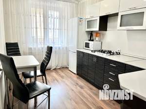 1-к квартира, посуточно, 36м2, 3/10 этаж