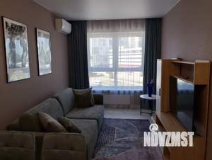 1-к квартира, посуточно, 40м2, 6/18 этаж