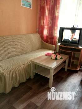 2-к квартира, посуточно, 42м2, 1/5 этаж