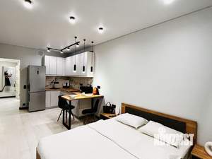 Студия квартира, посуточно, 35м2, 6/17 этаж