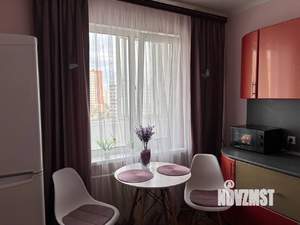 1-к квартира, посуточно, 41м2, 8/10 этаж