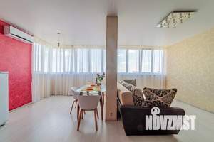 1-к квартира, посуточно, 53м2, 1/1 этаж