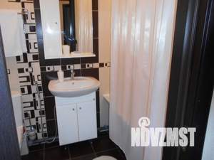 1-к квартира, посуточно, 35м2, 4/10 этаж