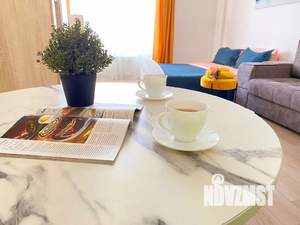 Студия квартира, посуточно, 35м2, 8/18 этаж