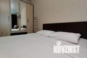 1-к квартира, посуточно, 40м2, 2/10 этаж