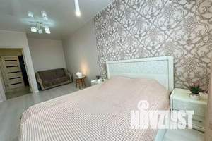 1-к квартира, посуточно, 50м2, 10/18 этаж