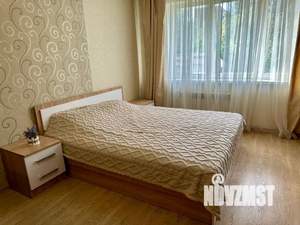 Студия квартира, посуточно, 35м2, 1/10 этаж