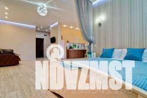 1-к квартира, посуточно, 54м2, 8/16 этаж