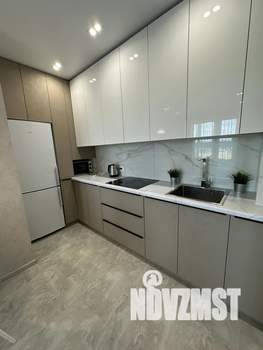 2-к квартира, посуточно, 40м2, 14/14 этаж