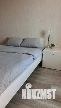 1-к квартира, посуточно, 37м2, 4/13 этаж