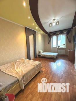 2-к квартира, посуточно, 70м2, 1/1 этаж