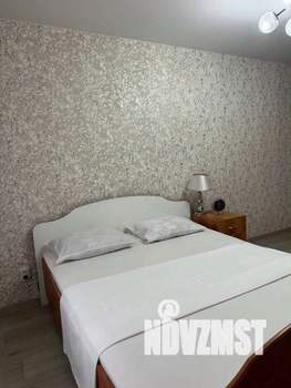 1-к квартира, посуточно, 65м2, 1/1 этаж