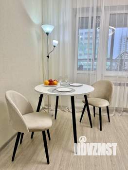 1-к квартира, посуточно, 40м2, 10/22 этаж