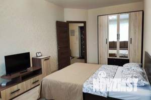 1-к квартира, посуточно, 40м2, 2/10 этаж