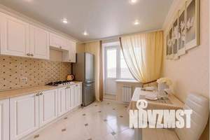 1-к квартира, посуточно, 40м2, 10/10 этаж