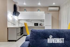 Студия квартира, посуточно, 54м2, 3/16 этаж