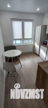 1-к квартира, посуточно, 37м2, 8/18 этаж