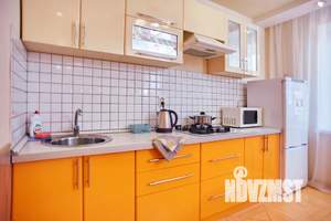 Студия квартира, посуточно, 40м2, 1/10 этаж