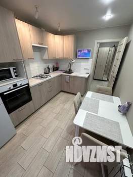 1-к квартира, посуточно, 34м2, 10/10 этаж