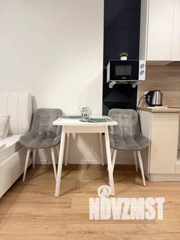 Студия квартира, посуточно, 30м2, 12/17 этаж